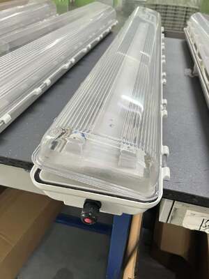 Flameproof Linear Fixture IP66 WF2 Weather Resistance Standard, Ex Tb IIIC T80°C Db Marked Illumination for Chemical Complex Premises