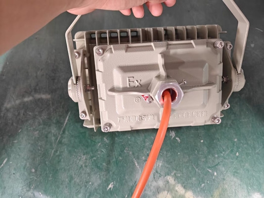 ATEX IECEx RoHS ISO9001 50W Explosion Proof LED Flood Light For Hazardous Waste Facilities