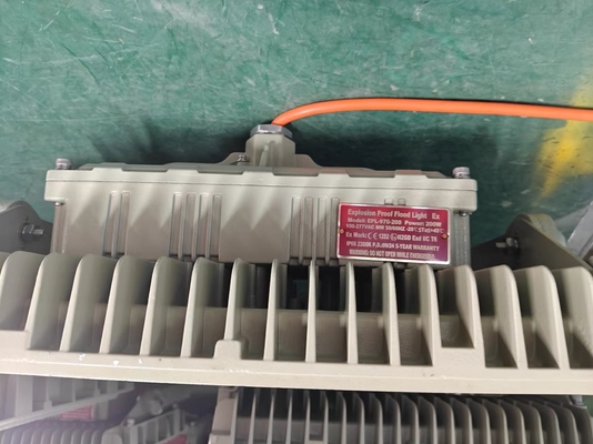 5000K-5700K Explosion Proof LED Flood Light With Bracket Mounting High CRI