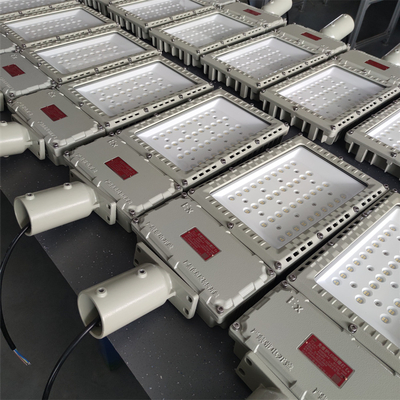 250w Explosion-Proof Led Street Light fixture for refinery 100-277v 130lm/W ATEX/IECEx/RoHS approved