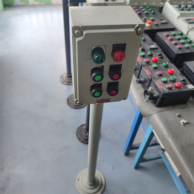 Petrochemical Control Box Panel With ATEX CNEX Rated IP66 WF2 Protection AC110/220/380/460V