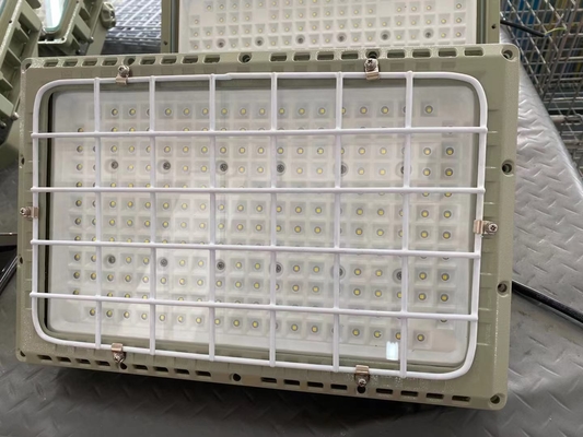 ATEX Flood Light For Oil Gas Zone 1 Zone 2 With 100-240V AC/DC MEANWELL CREE Light IECEx Certified
