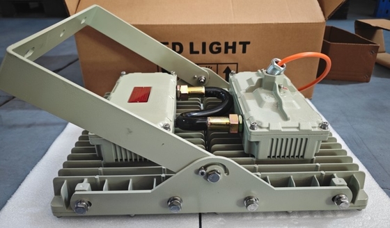 Explosion-Proof LED Light for Oil and Gas Zone 1&2 | 300W IP66 | Industrial Lighting Fixture | Ceiling Mounted for Petrochemical Use
