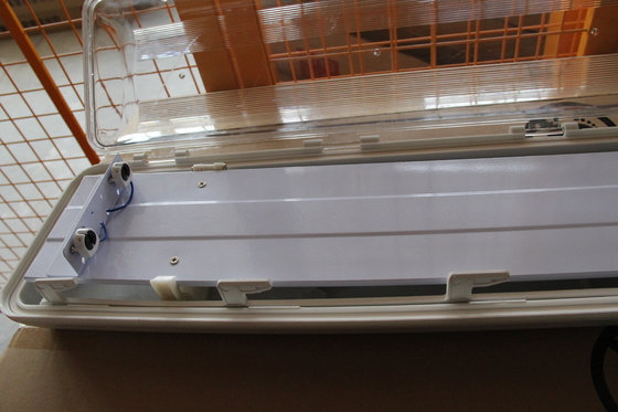 ATEX/IECEx/CNEX Approved Hazardous Area LED Fixture, IP66 Rated, 5-Year Warranty, Customizable Wattage and Size Durable BYS Series Explosion Proof Linear Light with Triple Certification